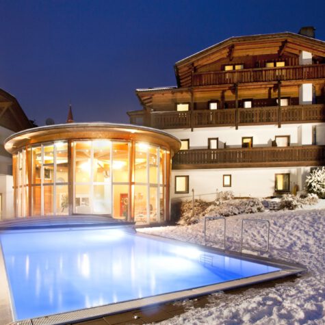 Hotel-Bon-Alpina-Innsbruck-Igls-3SterneHotel-gutequalitaet-superpreisleistung-hotel-aussenwinter