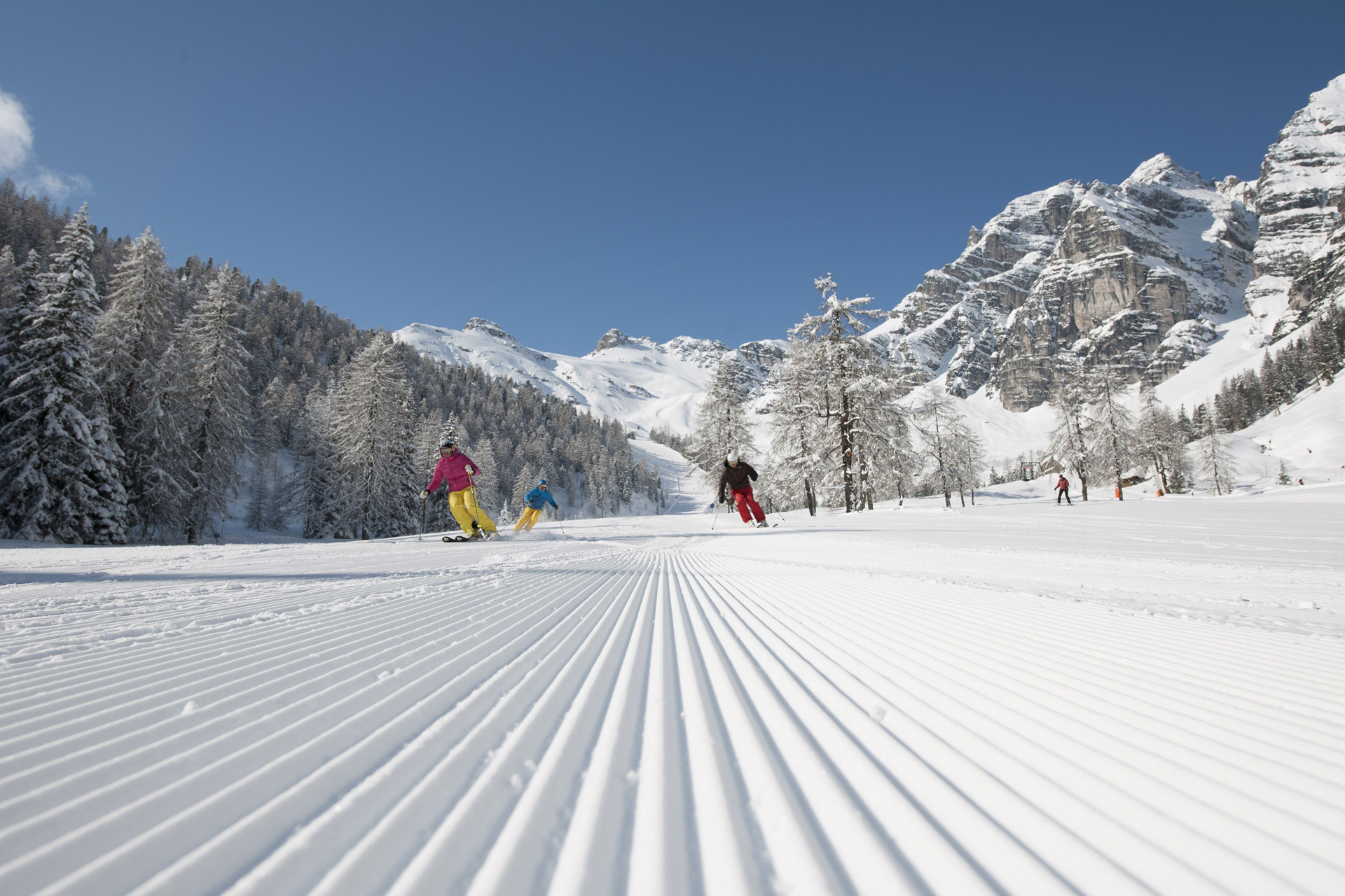 Hotel-Grauer-Baer-Innsbruck-Tirol-Skifahren-Schlick2000_AndreSchoenherr_Skiing_03